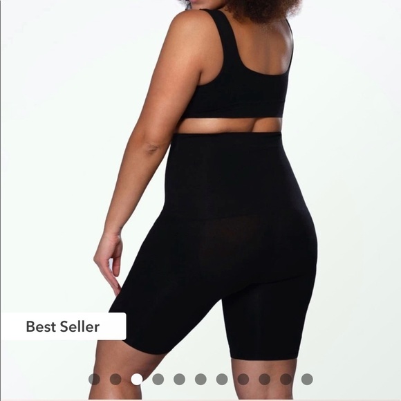 Empetua medium/large black high rise shaper shorts - Picture 2 of 12